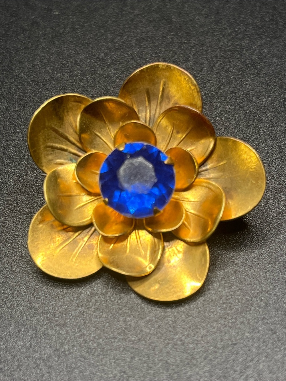 Vintage 1940s Gold Tone Flower Brooch Large Blue Glass Rhinestone